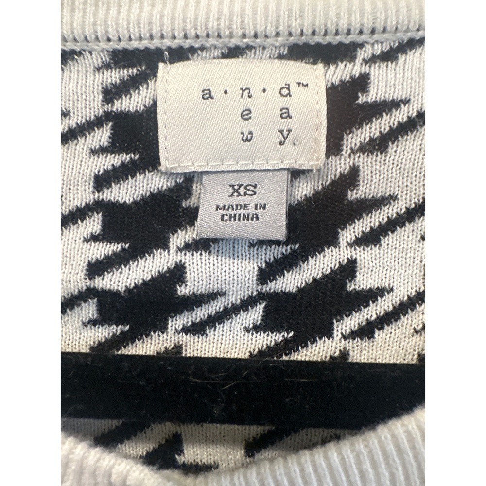 Preppy a new day Houndstooth Cardigan Sweater Black White XS Button Front cotton - Picture 3 of 7